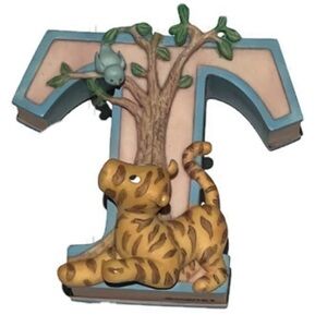 NWT Winnie the Poo letter T